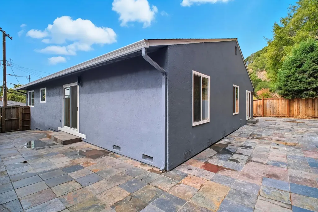 3247 Revere Avenue Oakland CA 94605