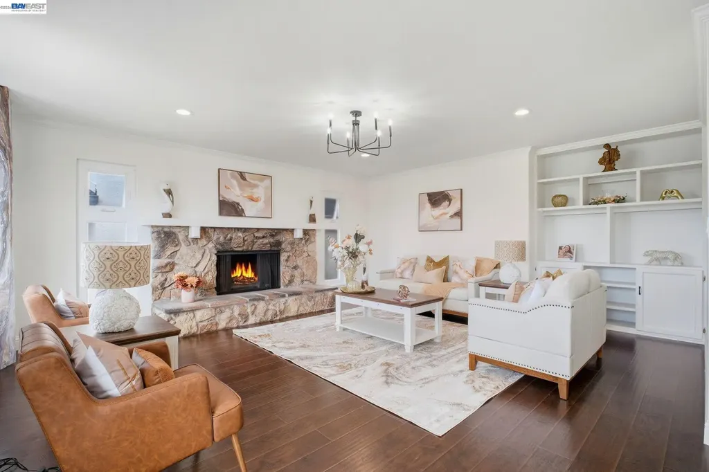 3247 Revere Avenue Oakland CA 94605