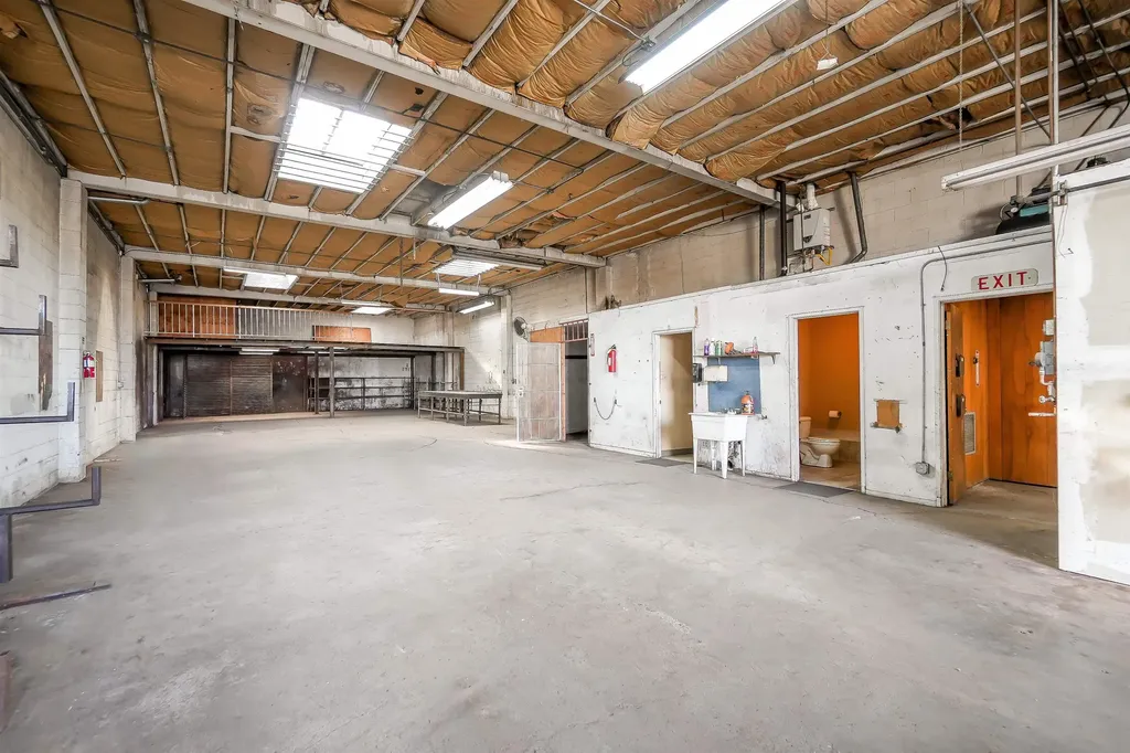 954 86th Avenue Oakland CA 94621