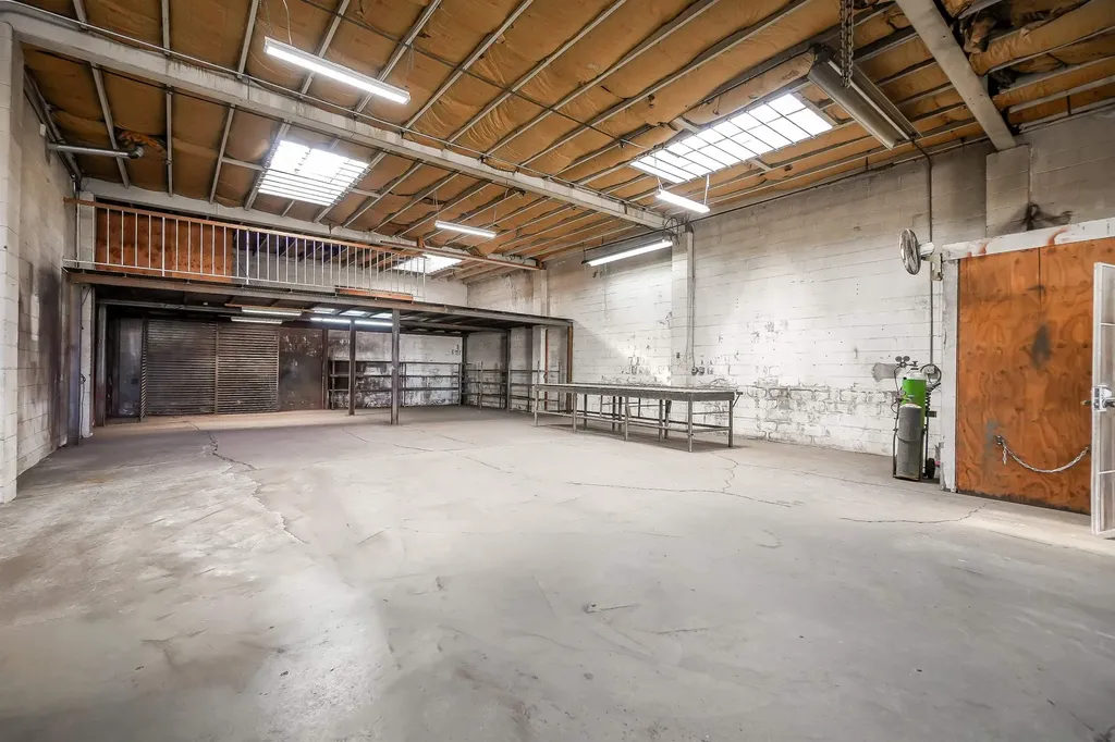 954 86th Avenue Oakland CA 94621