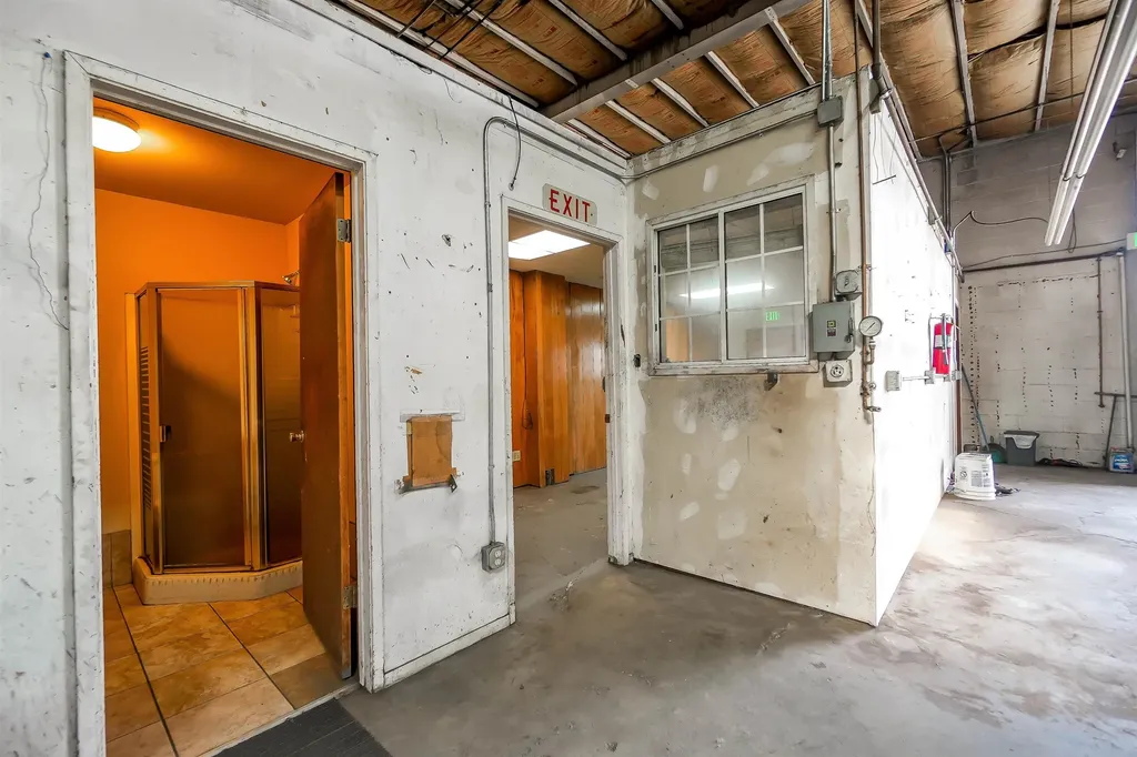 954 86th Avenue Oakland CA 94621