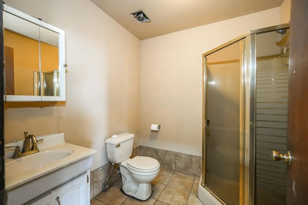 954 86th Avenue Oakland CA 94621