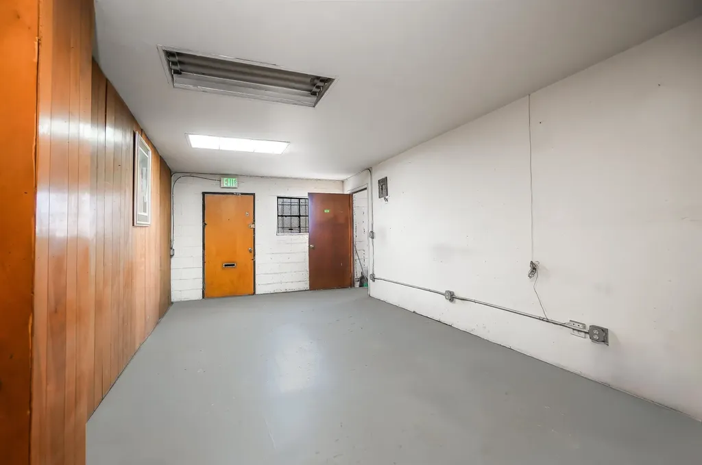 954 86th Avenue Oakland CA 94621