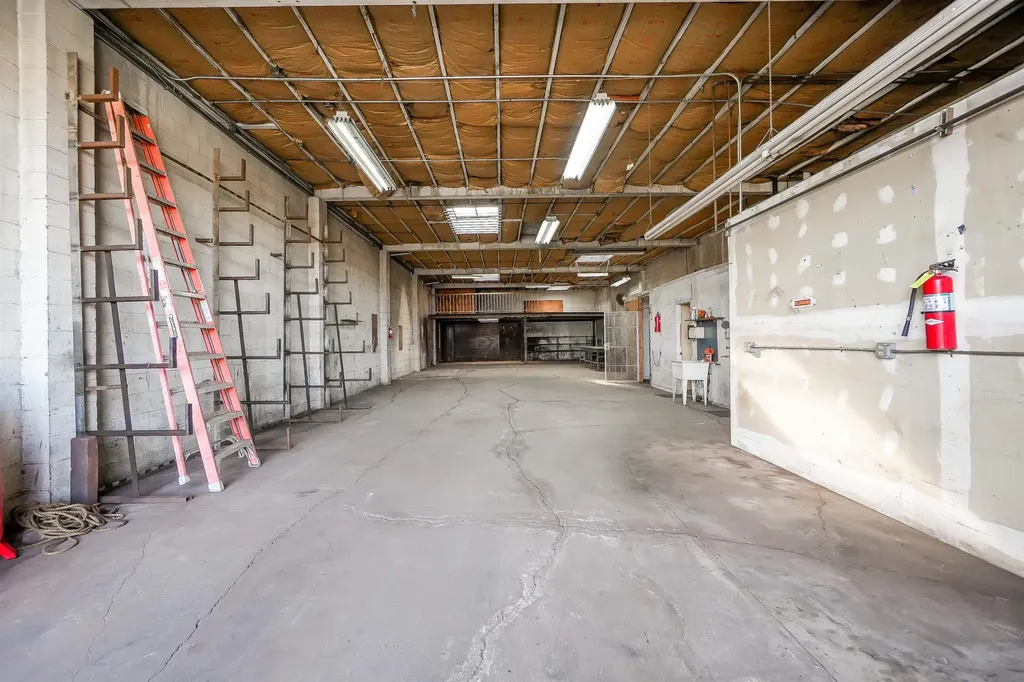954 86th Avenue Oakland CA 94621