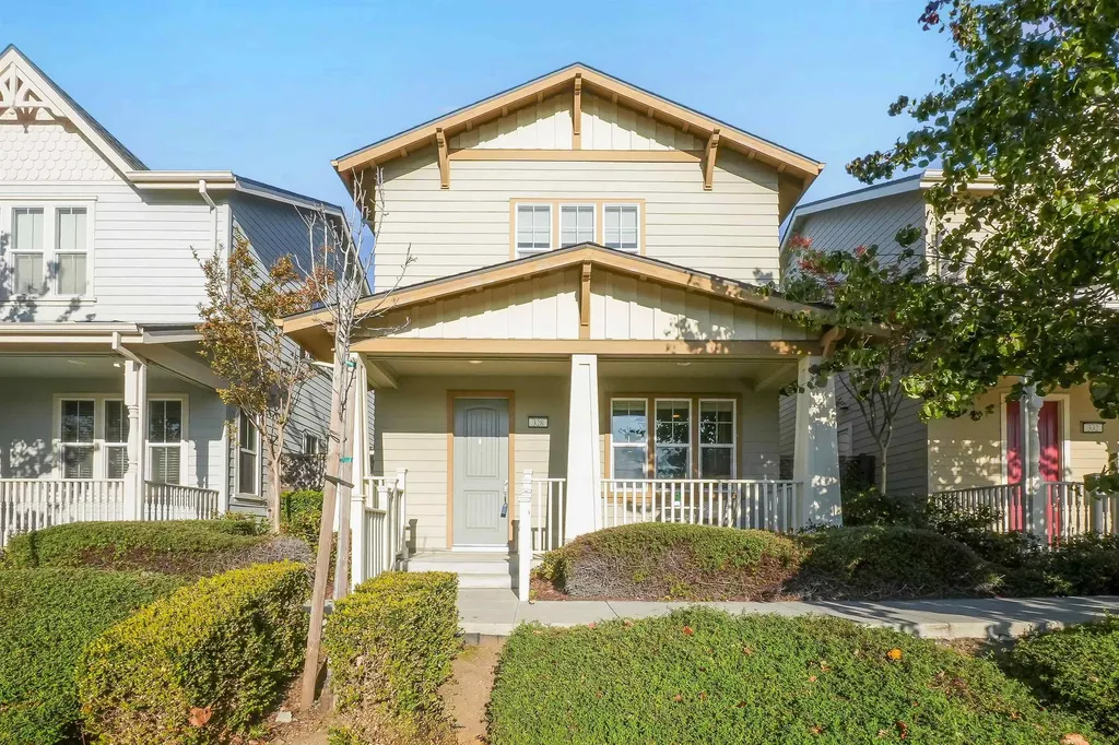 328 C Street Hayward CA 94541