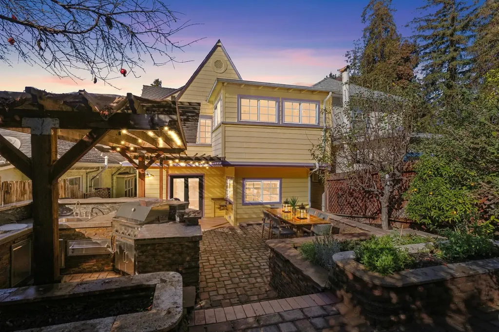 3340 Harrison Street Oakland CA 94611