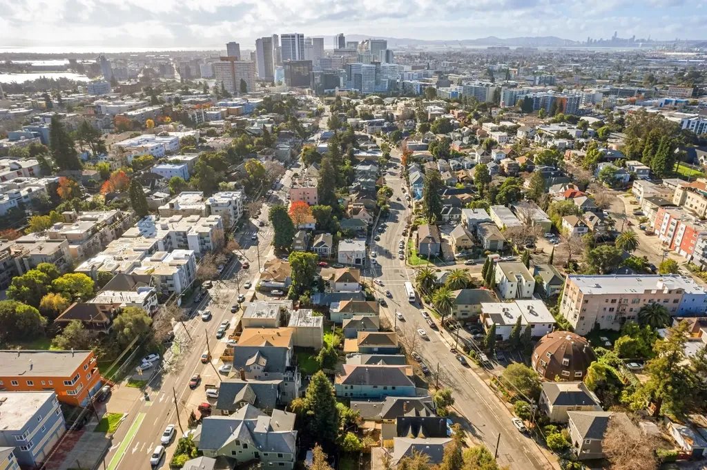 3340 Harrison Street Oakland CA 94611