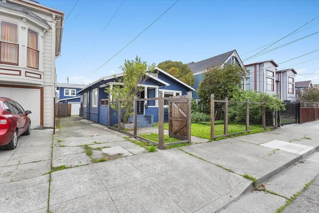 3029 Chestnut Street Oakland CA 94608