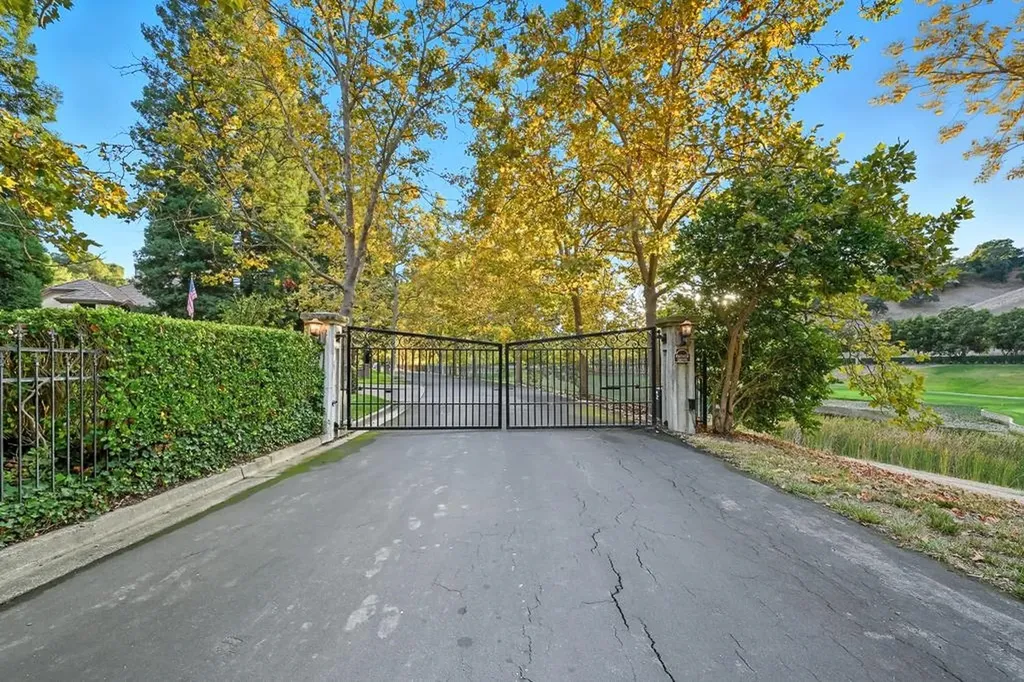 41&81 Willow Creek Lane Danville CA 94506