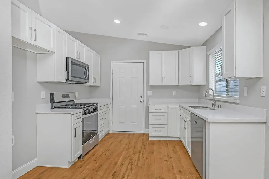 5200 Grass Valley Way Antioch CA 94531