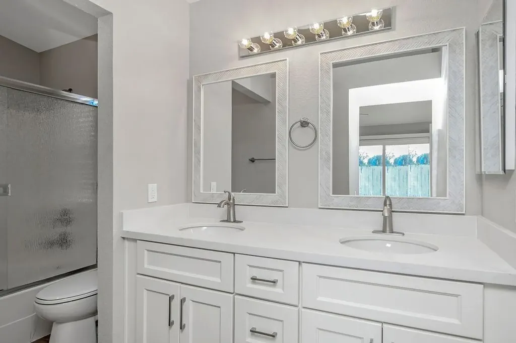 5200 Grass Valley Way Antioch CA 94531