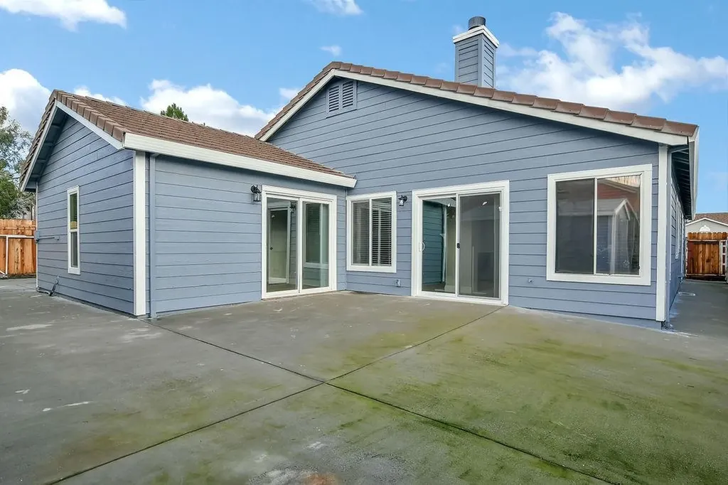 5200 Grass Valley Way Antioch CA 94531