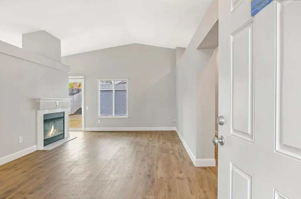 5200 Grass Valley Way Antioch CA 94531