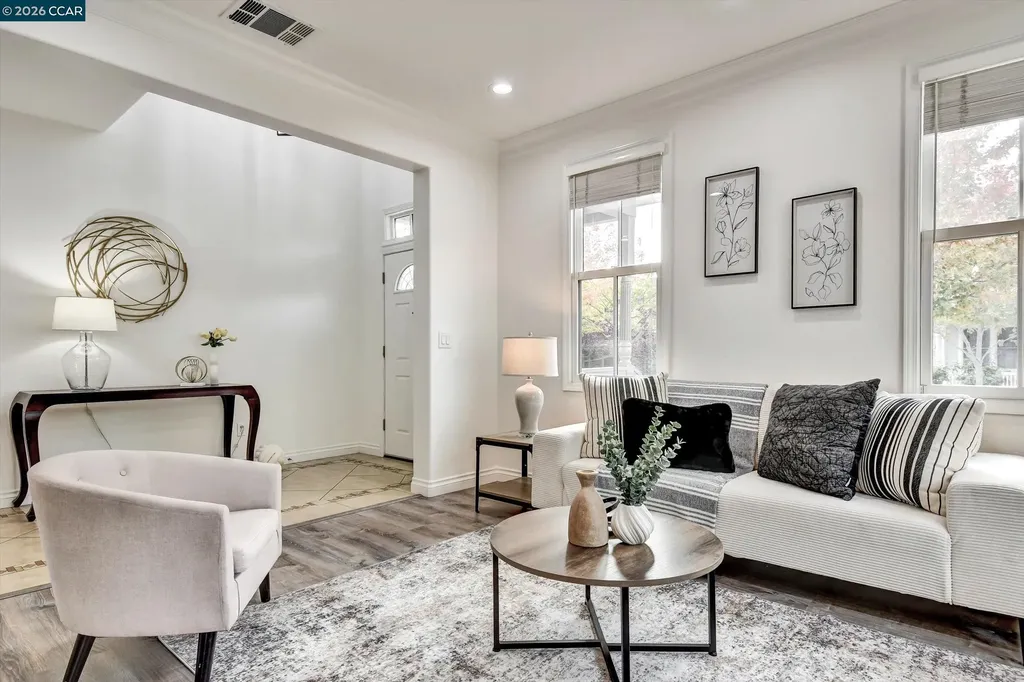 1018 Promenade Street Hercules CA 94547