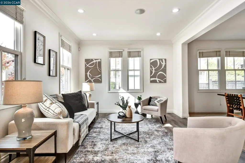 1018 Promenade Street Hercules CA 94547