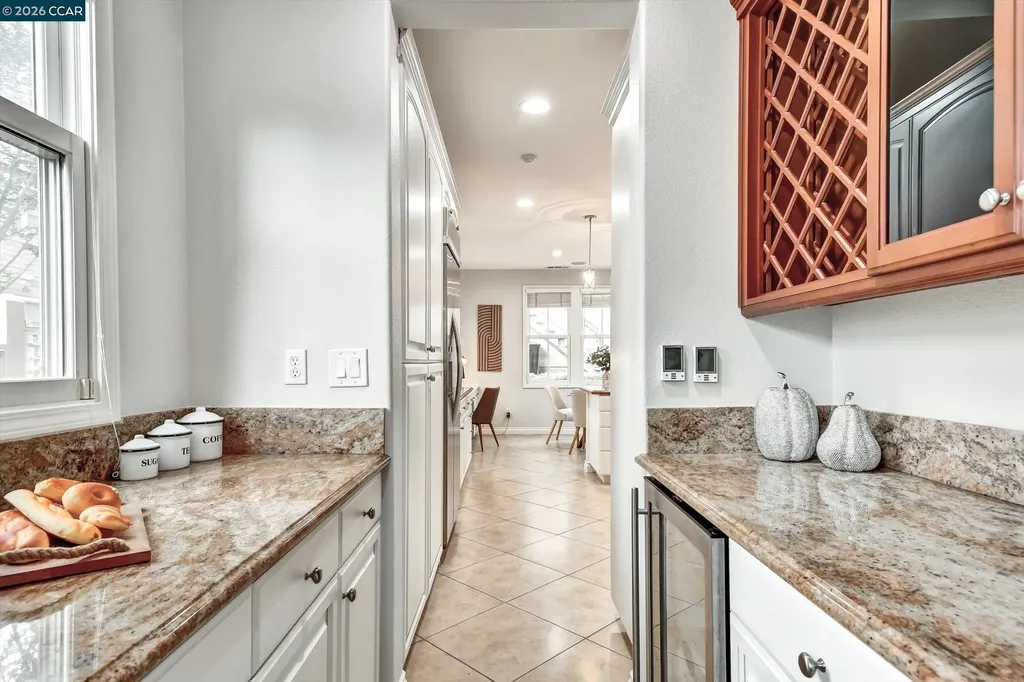 1018 Promenade Street Hercules CA 94547