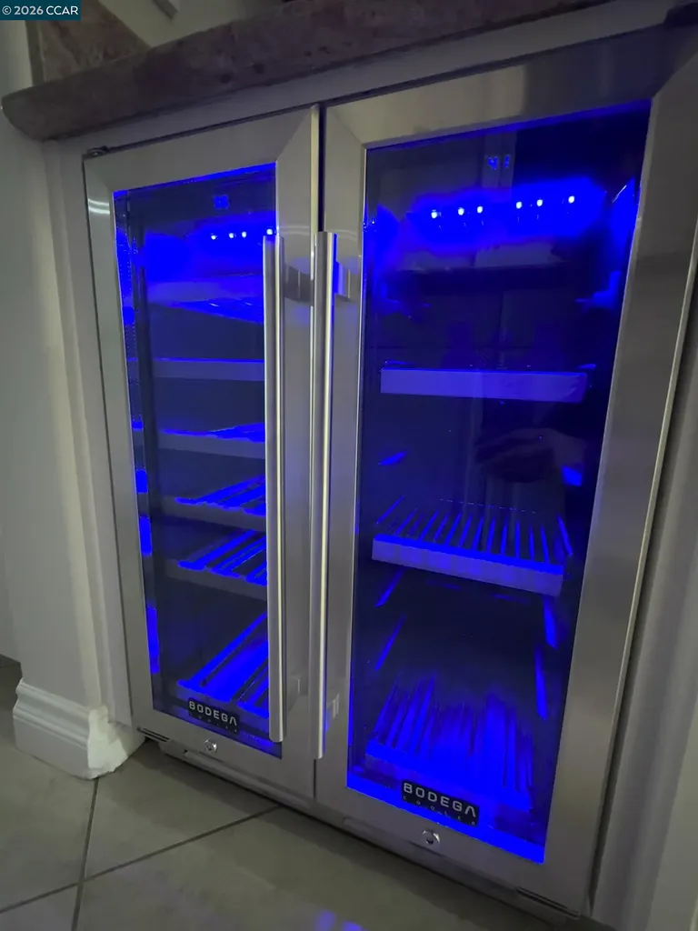 1018 Promenade Street Hercules CA 94547