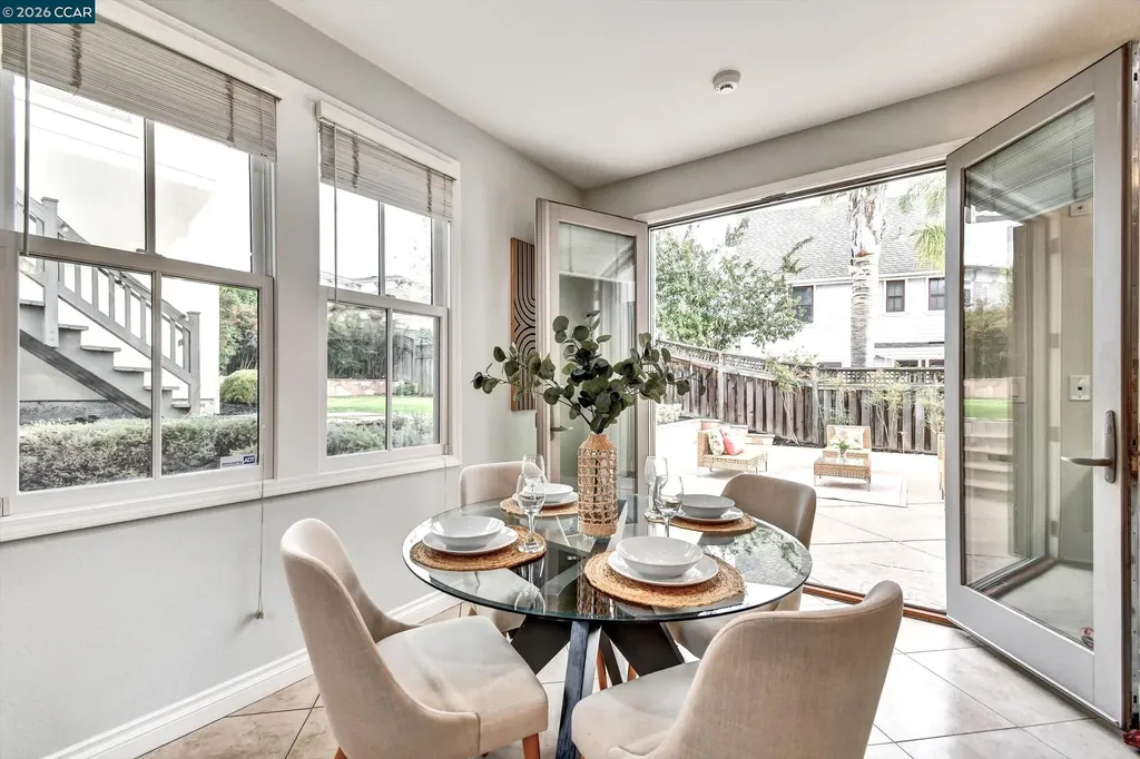 1018 Promenade Street Hercules CA 94547