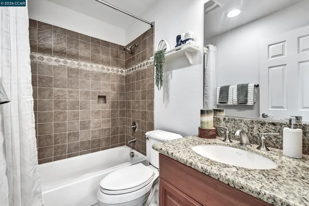 1018 Promenade Street Hercules CA 94547