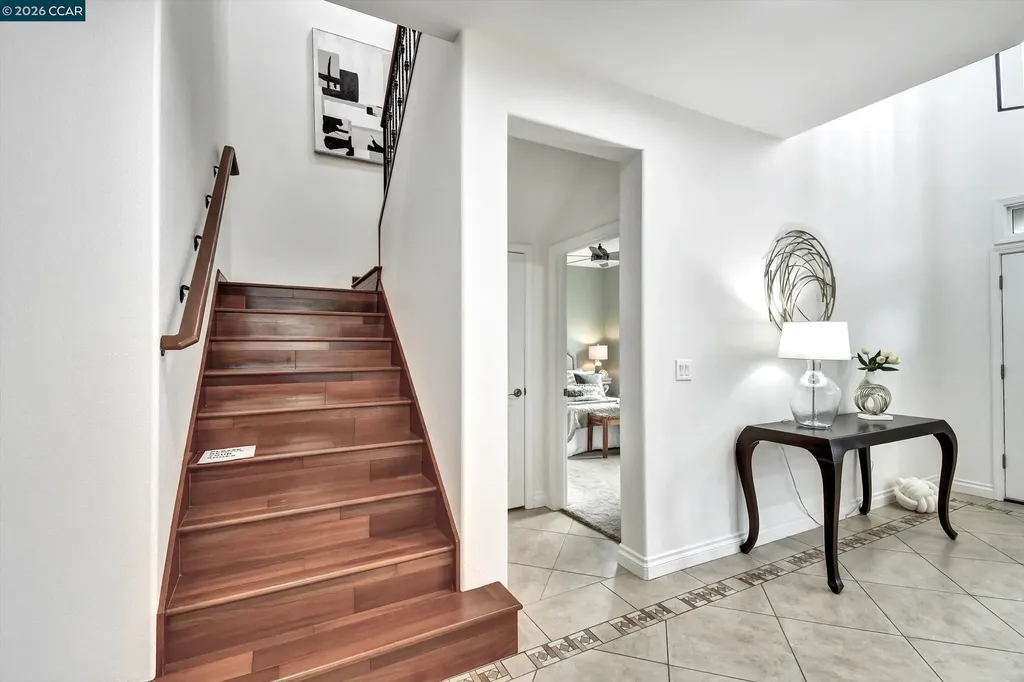 1018 Promenade Street Hercules CA 94547