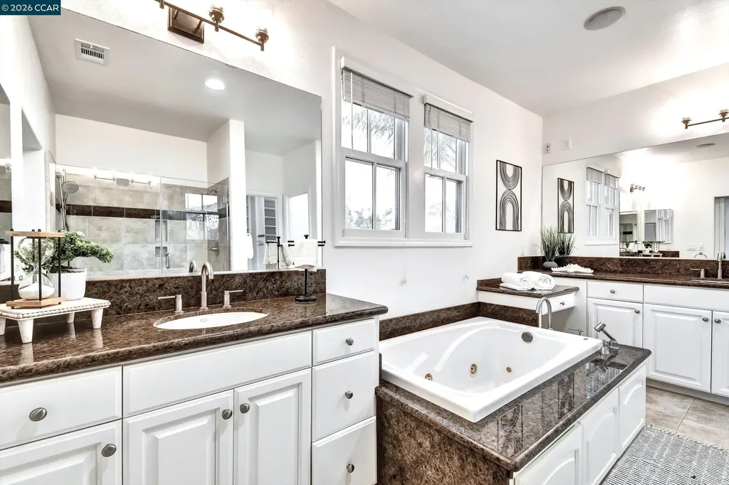 1018 Promenade Street Hercules CA 94547