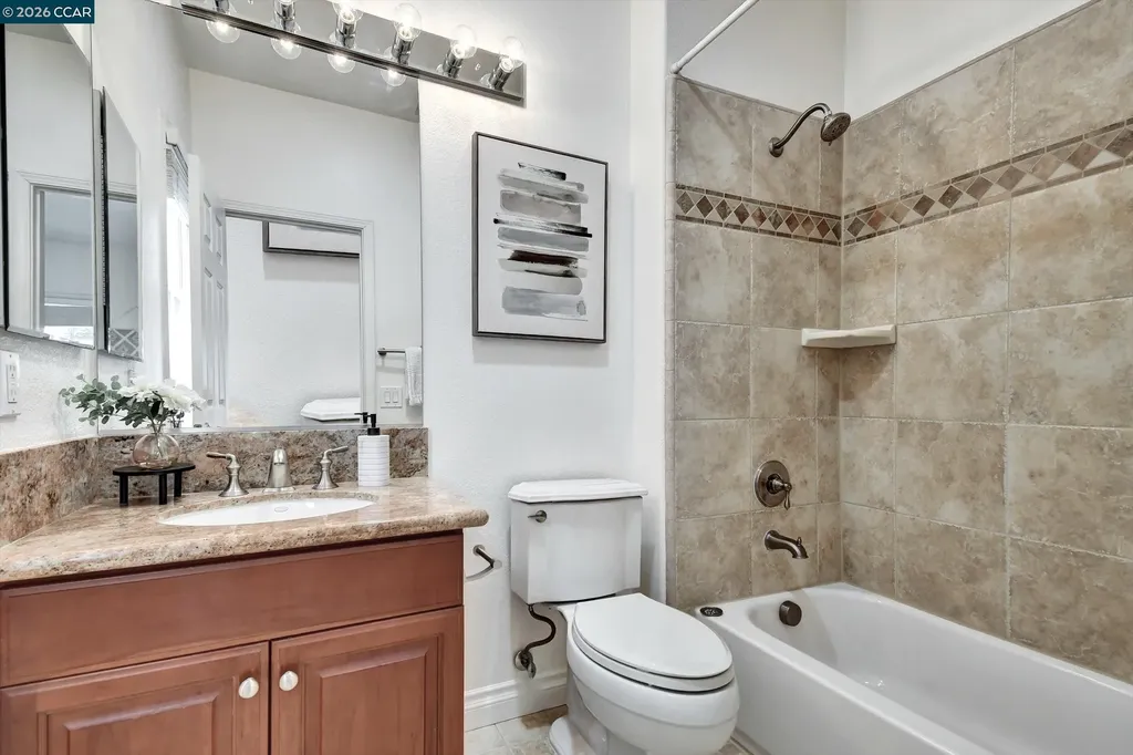 1018 Promenade Street Hercules CA 94547