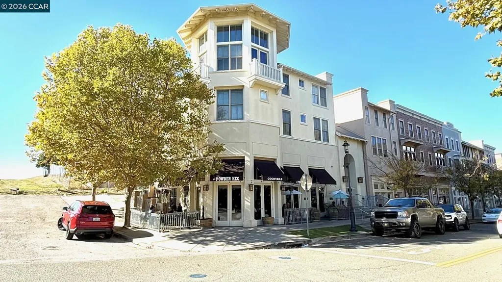 1018 Promenade Street Hercules CA 94547