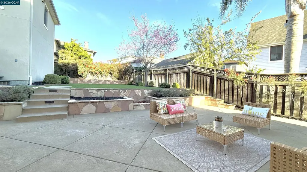 1018 Promenade Street Hercules CA 94547