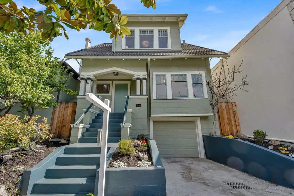 5914 Martin Luther King Jr Way Oakland CA 94609