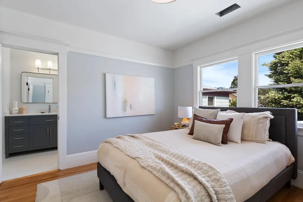 5914 Martin Luther King Jr Way Oakland CA 94609