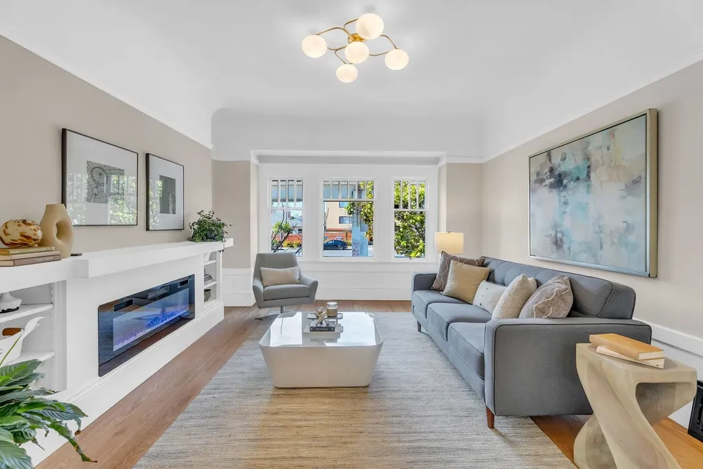 5914 Martin Luther King Jr Way Oakland CA 94609