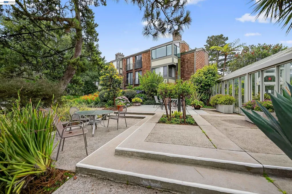 45 Ora Way San Francisco CA 94131
