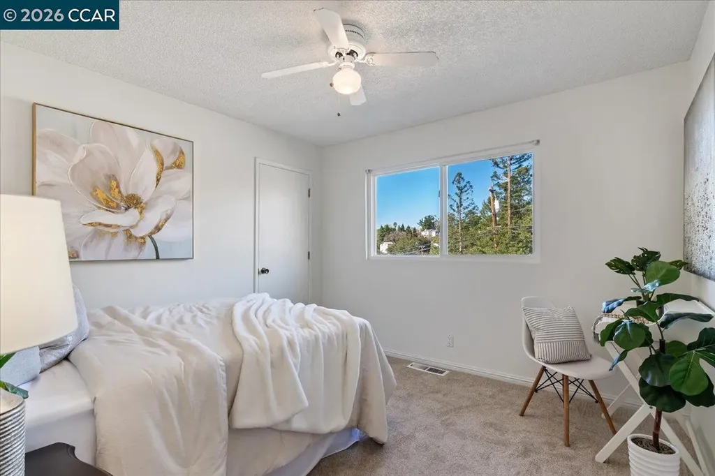 207 Midway Drive Martinez CA 94553