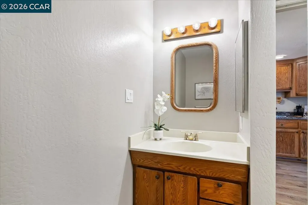 207 Midway Drive Martinez CA 94553