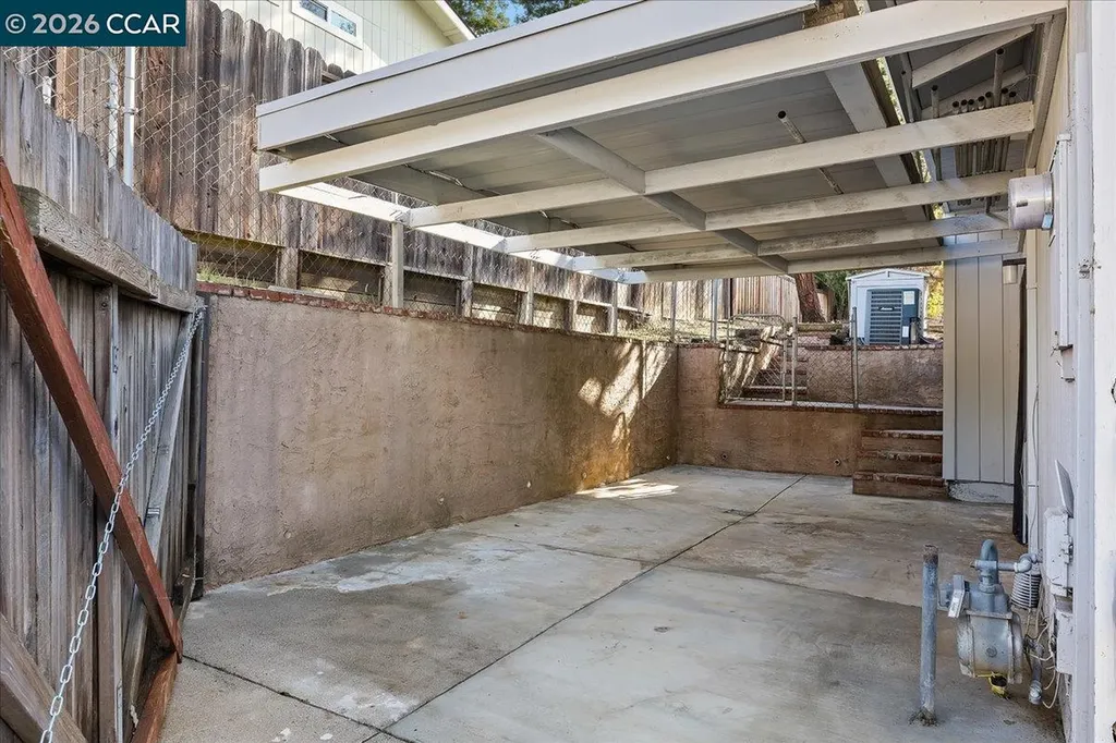 207 Midway Drive Martinez CA 94553