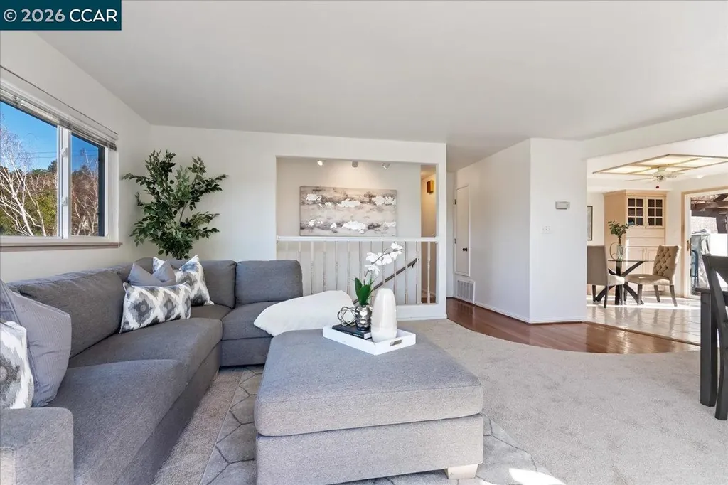 207 Midway Drive Martinez CA 94553