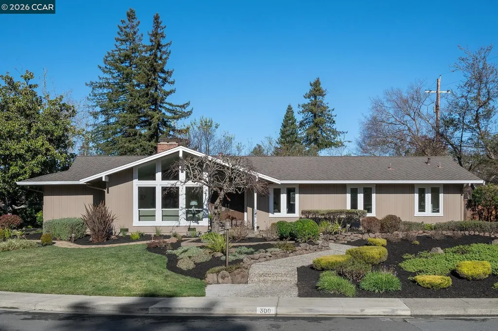 300 Constance Place Moraga CA 94556