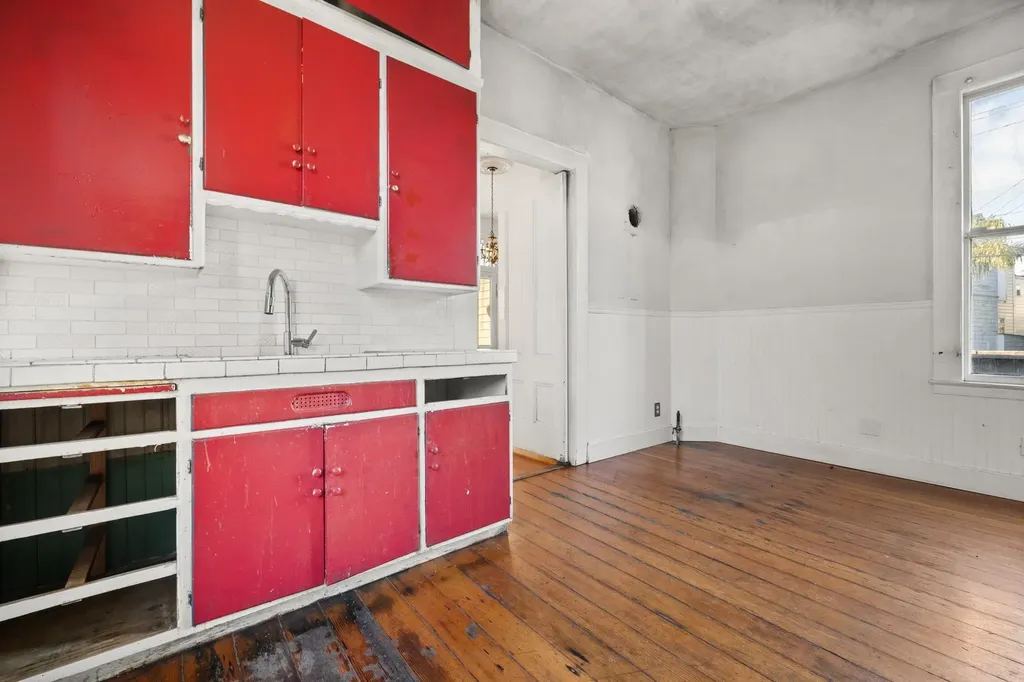 1746 8th Street Oakland CA 94607