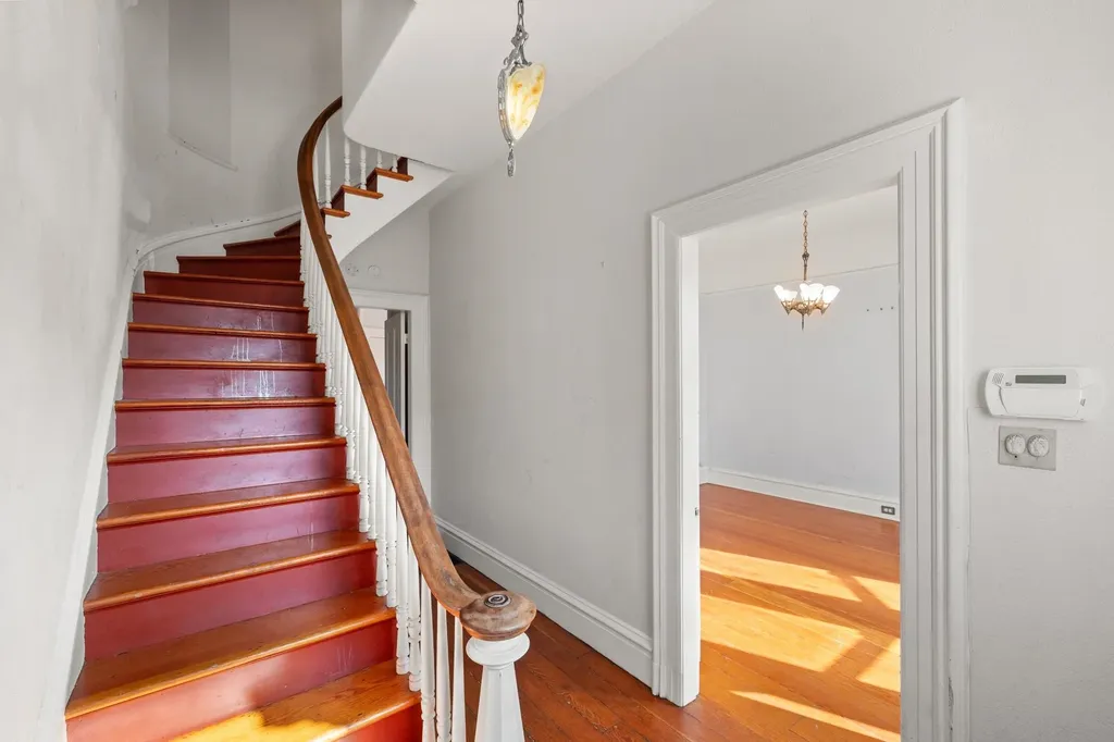 1746 8th Street Oakland CA 94607