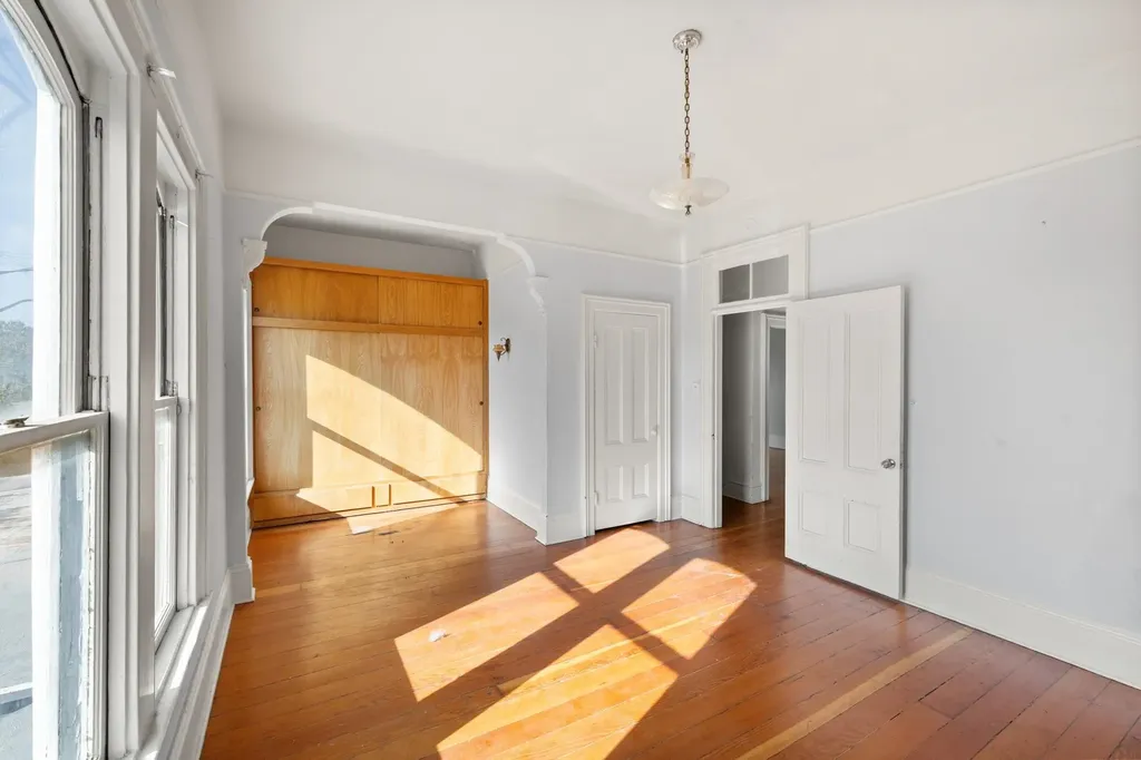 1746 8th Street Oakland CA 94607