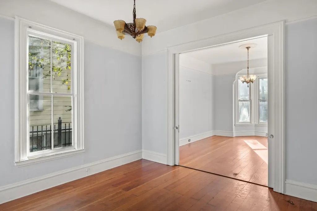 1746 8th Street Oakland CA 94607