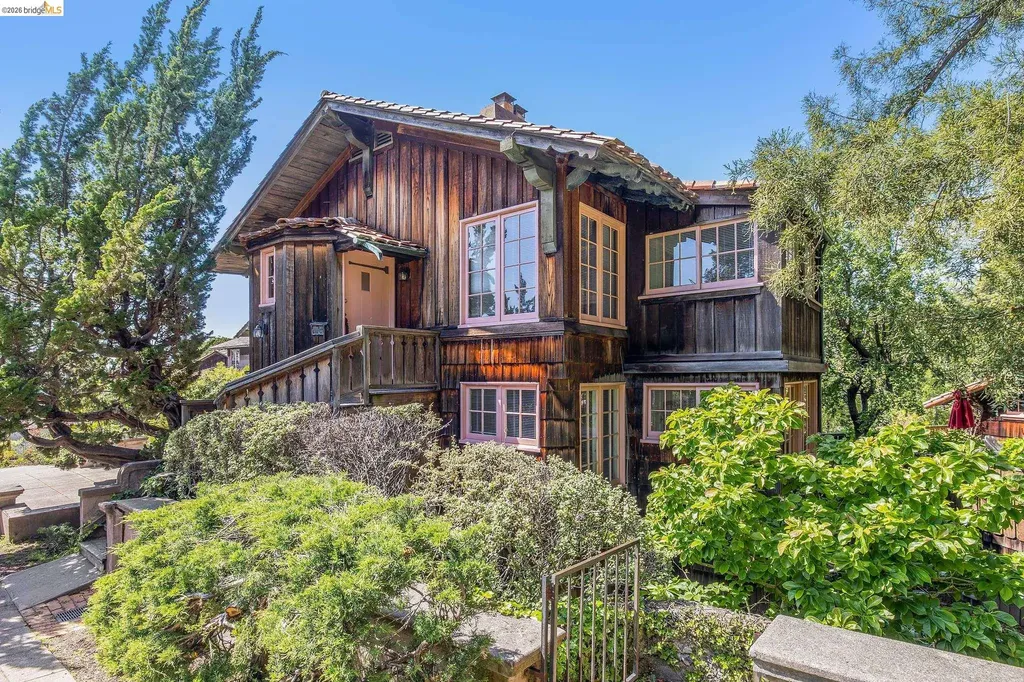 2501 Rose Walk Berkeley CA 94708