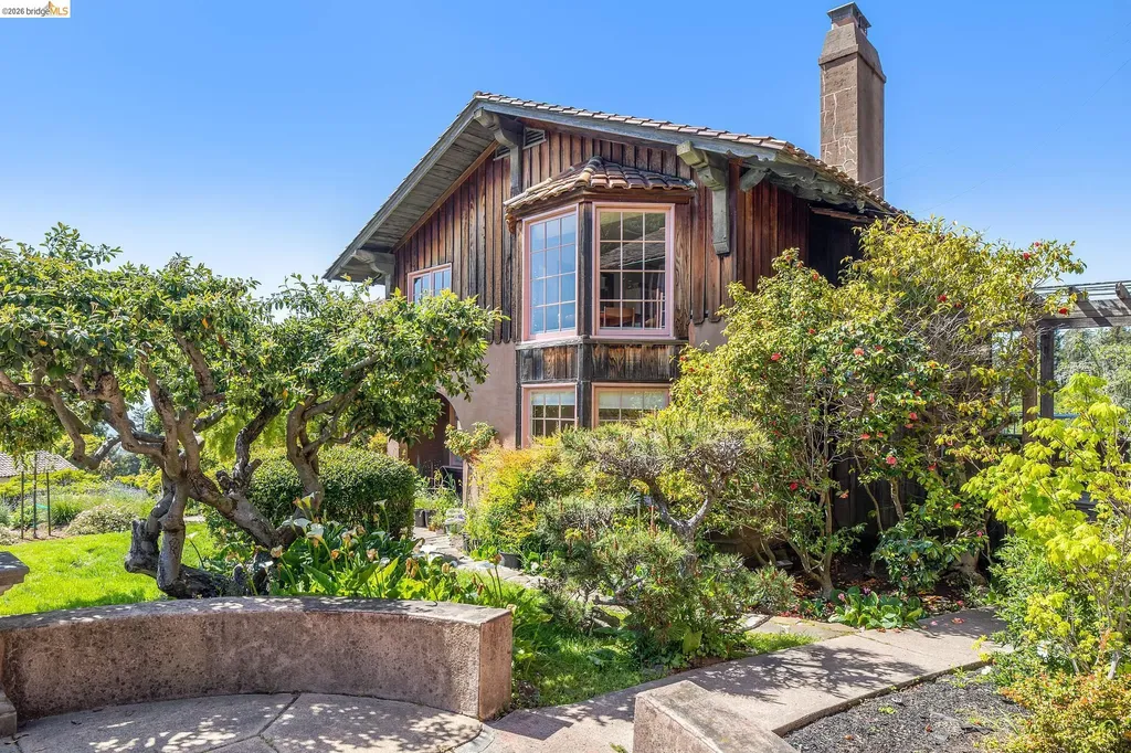 2501 Rose Walk Berkeley CA 94708