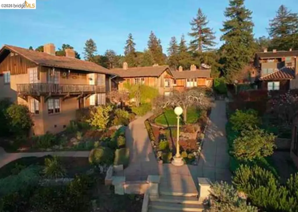 2501 Rose Walk Berkeley CA 94708