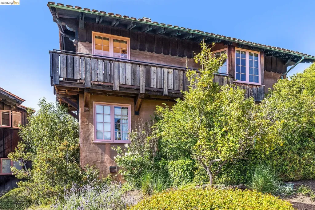 2501 Rose Walk Berkeley CA 94708