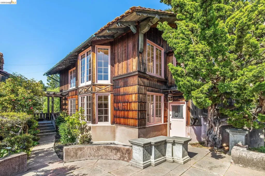 2501 Rose Walk Berkeley CA 94708