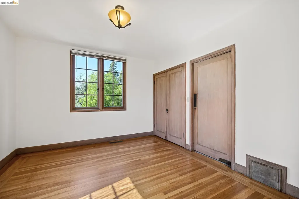 2501 Rose Walk Berkeley CA 94708