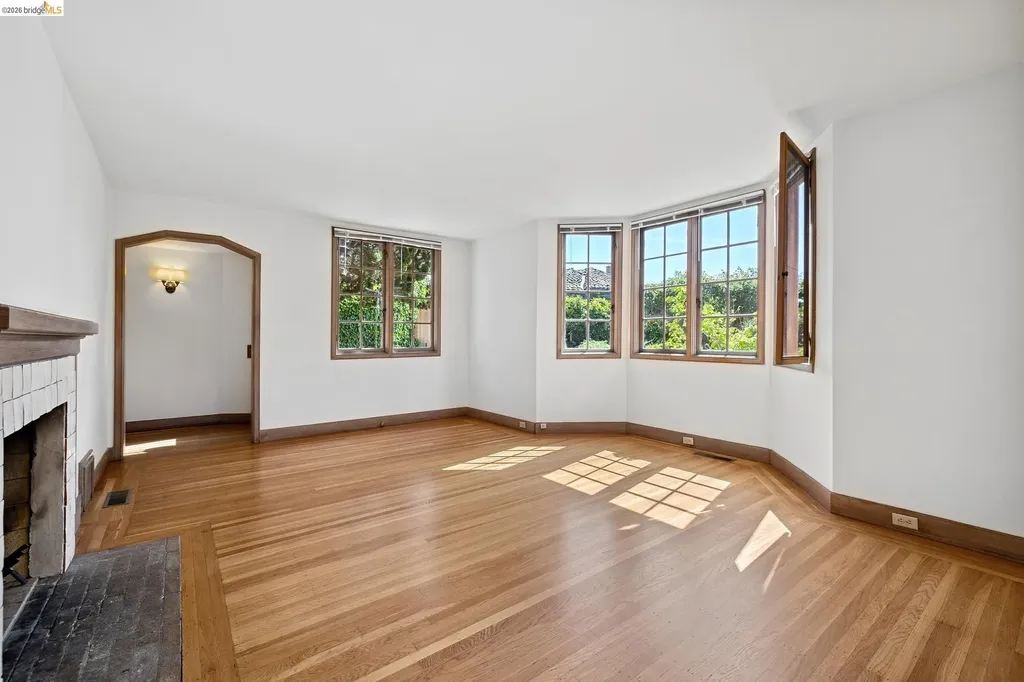 2501 Rose Walk Berkeley CA 94708