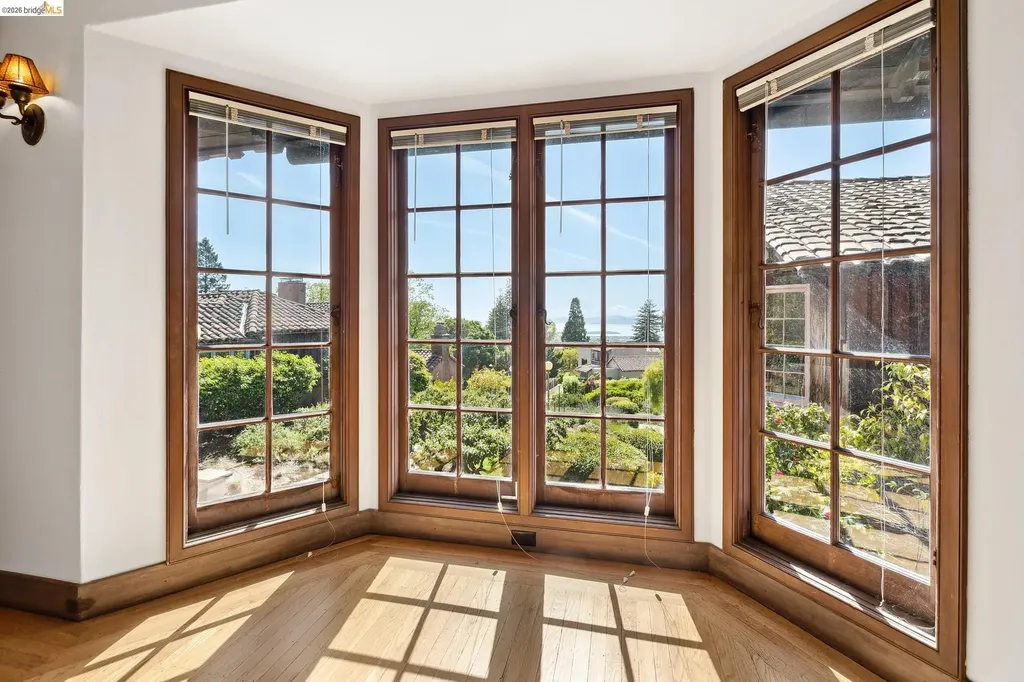 2501 Rose Walk Berkeley CA 94708