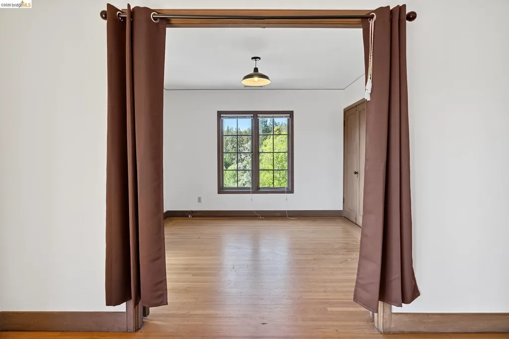 2501 Rose Walk Berkeley CA 94708